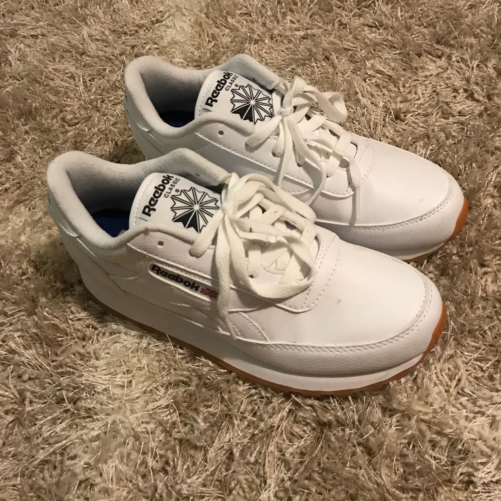 Women’s Reebok classic 6.5